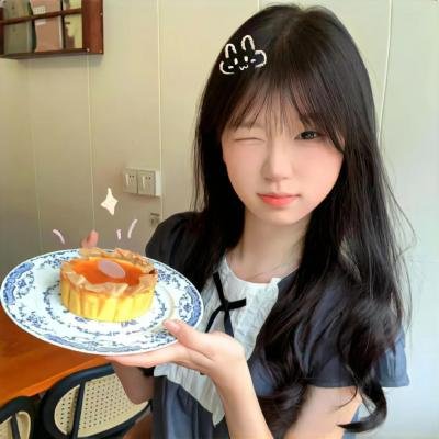 艾曼妞与罗丽妲