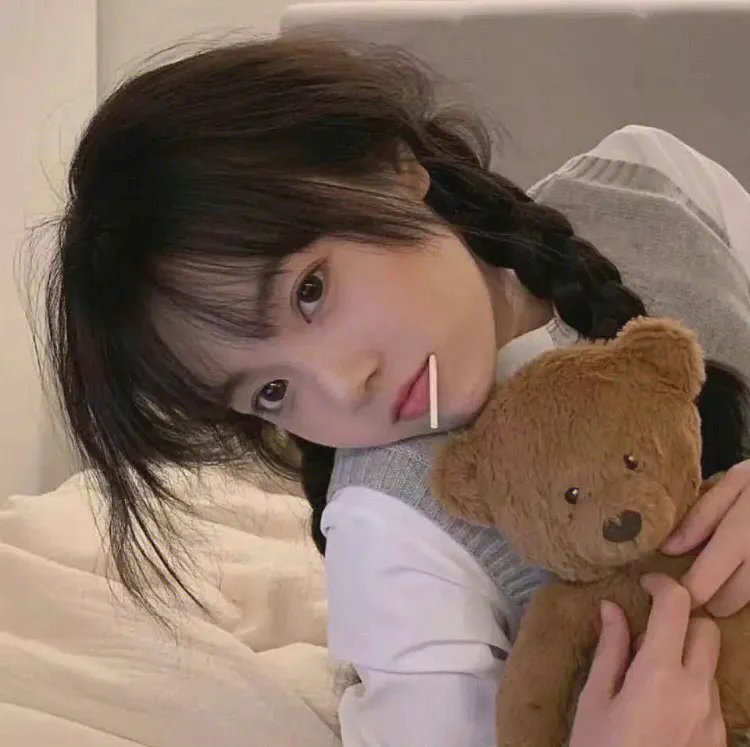 殿下,太子妃又带崽跑路了